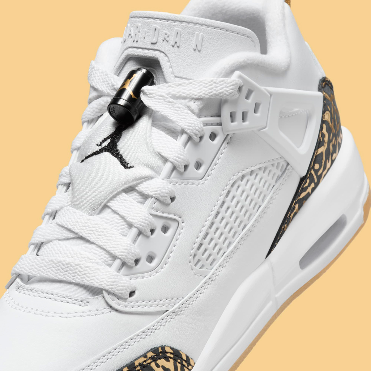 Jordan Spizike Low White Metallic Gold Brown Hj9022 100 1