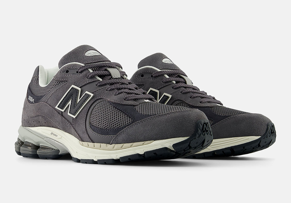 New Balance 2002r Grey Suede M2002rfl 1