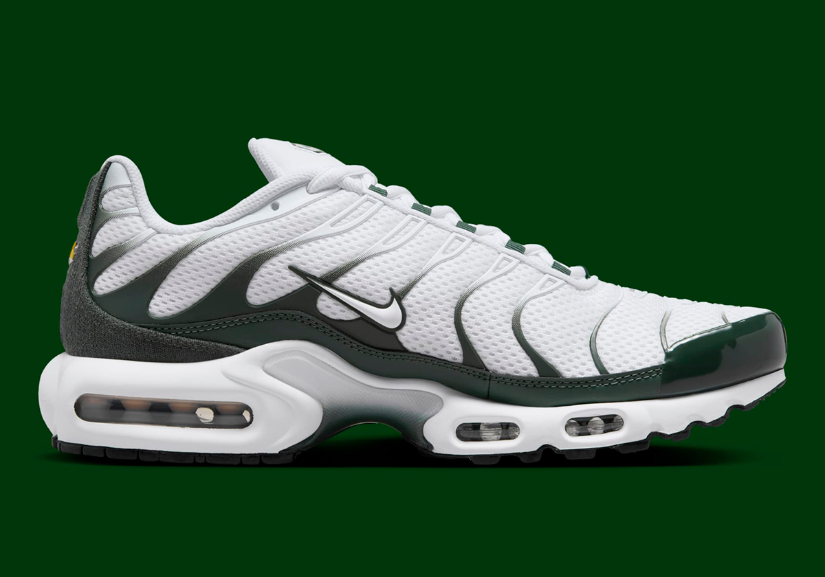 Nike Air Max Plus Notebook Scribbles Fv6057 100 8