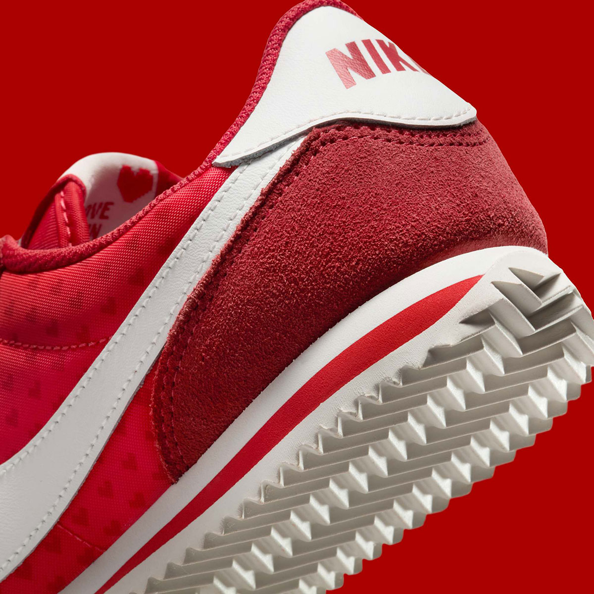 Nike Cortez Valentines Day Hv5166 696 11